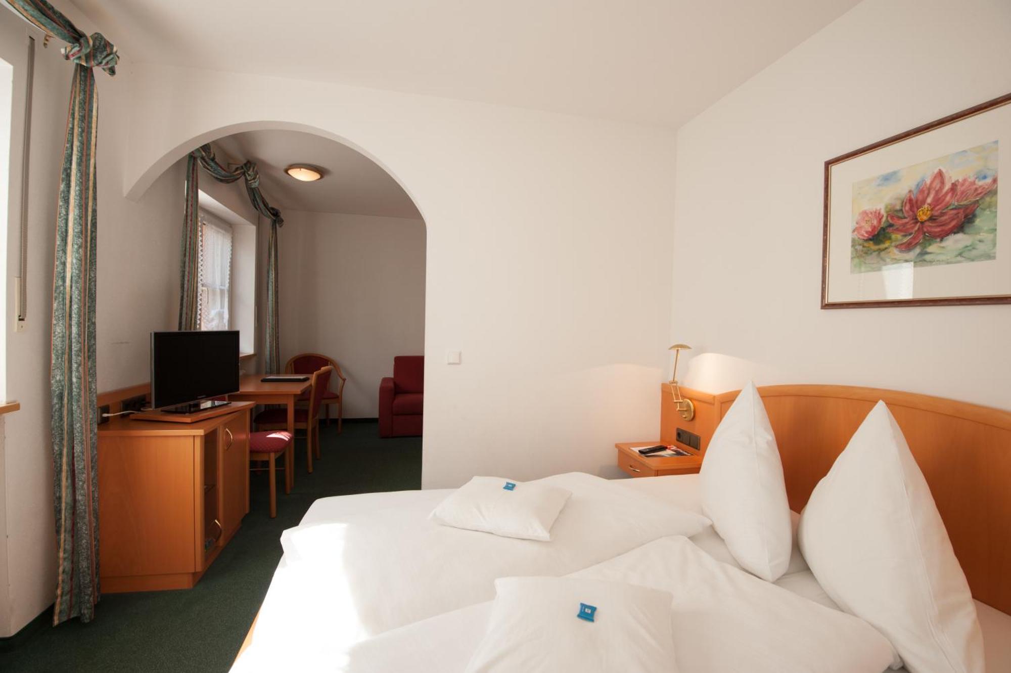 Hotel Schwaiger Glonn ภายนอก รูปภาพ