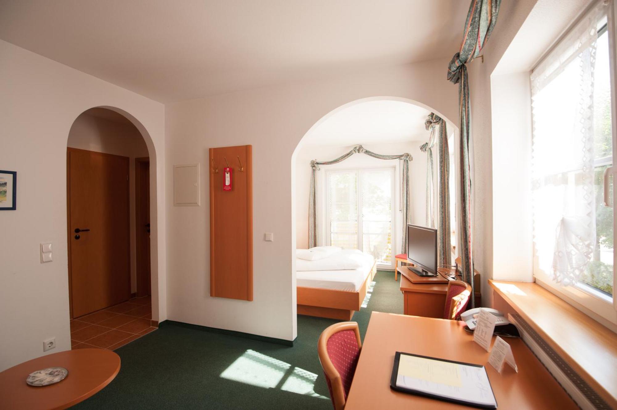 Hotel Schwaiger Glonn ภายนอก รูปภาพ